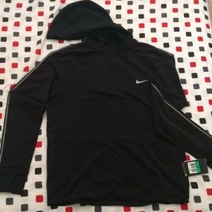 Nike Mens Long Sleeves with Hood.